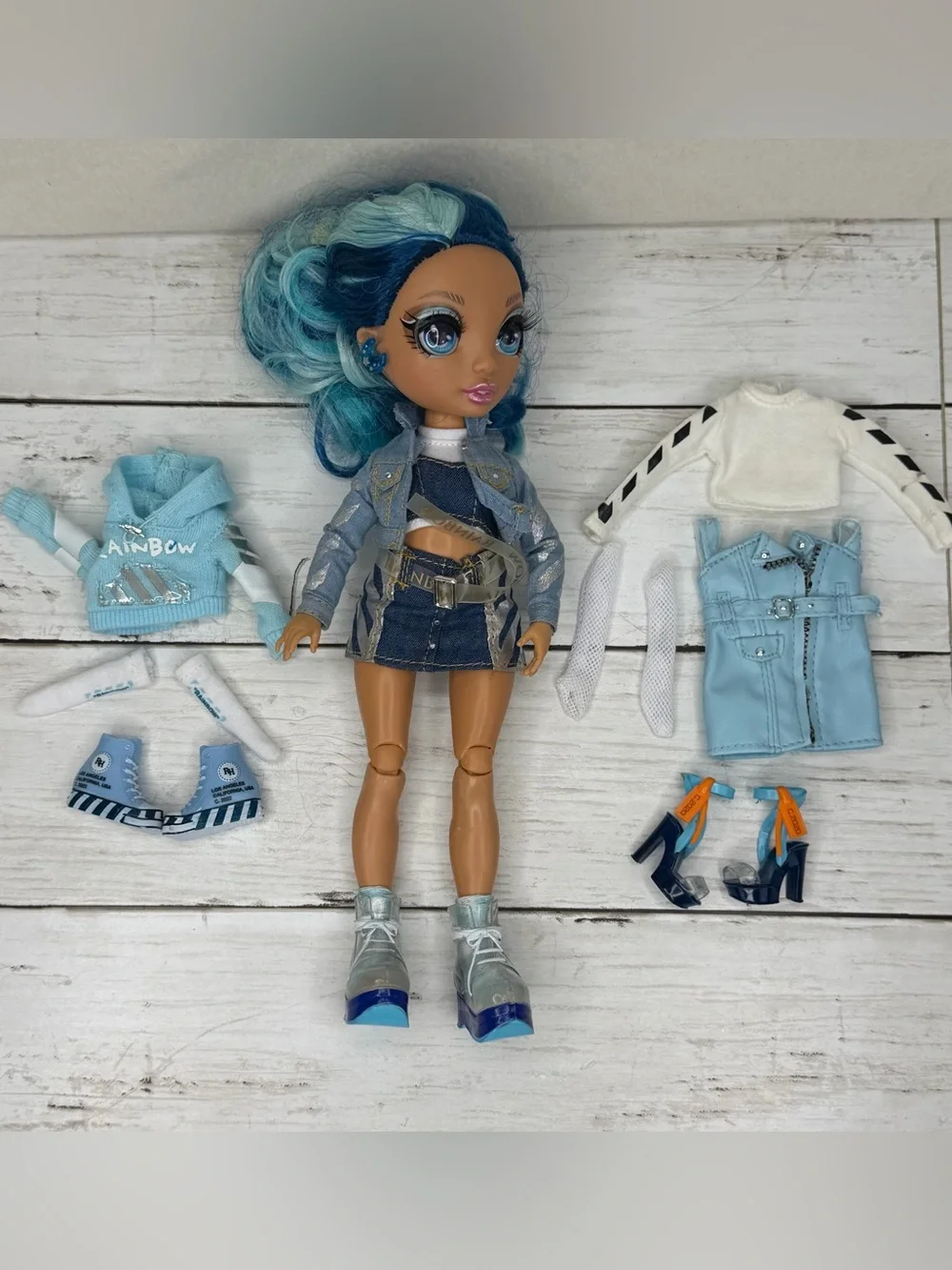 Rainbow High Skyler Bradshaw Fashion Doll & Outfits - Blue MGA